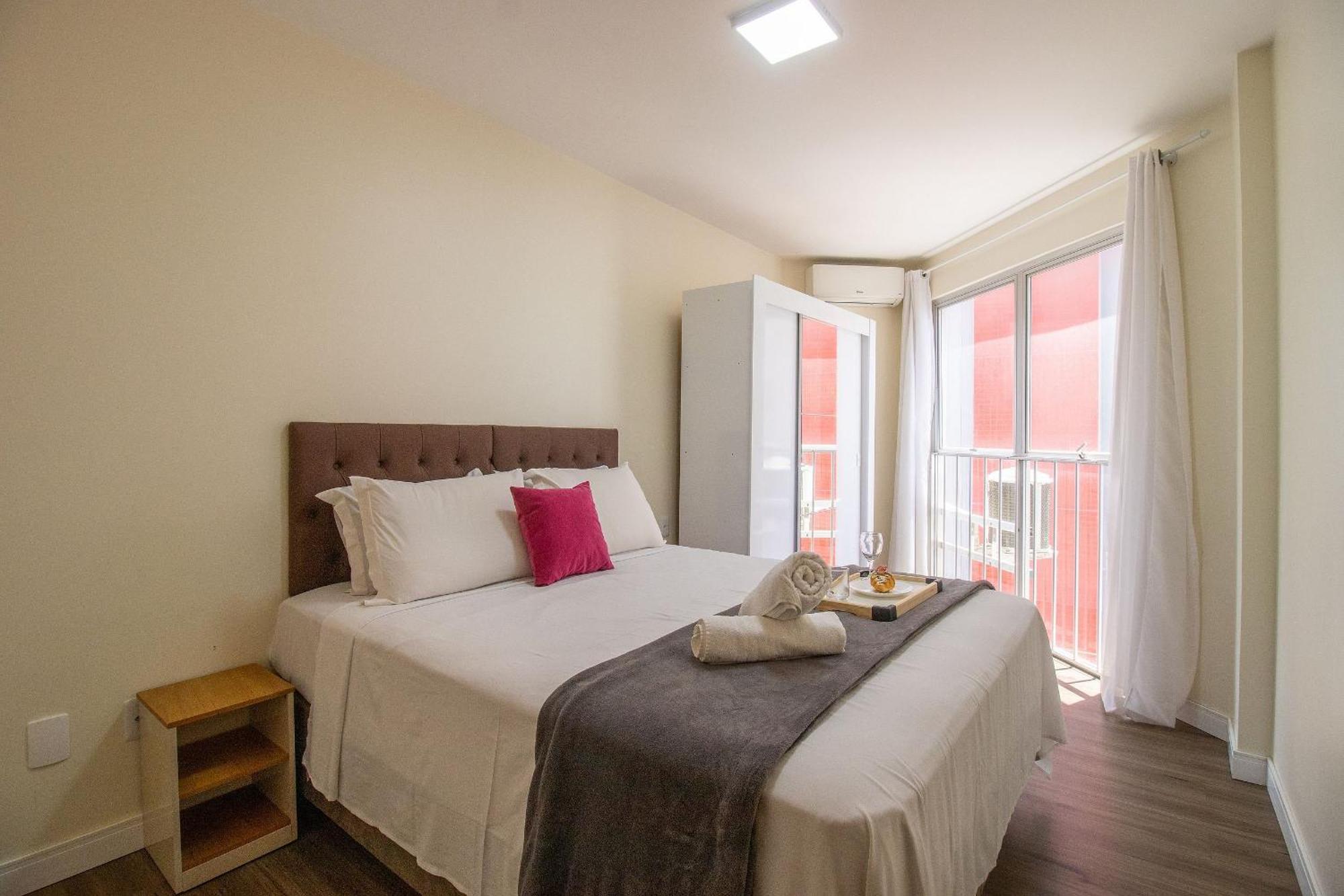 Crm127 - 3 Dorm, Confortavel, Garagem, Centro Apartamento Balneario Camboriu