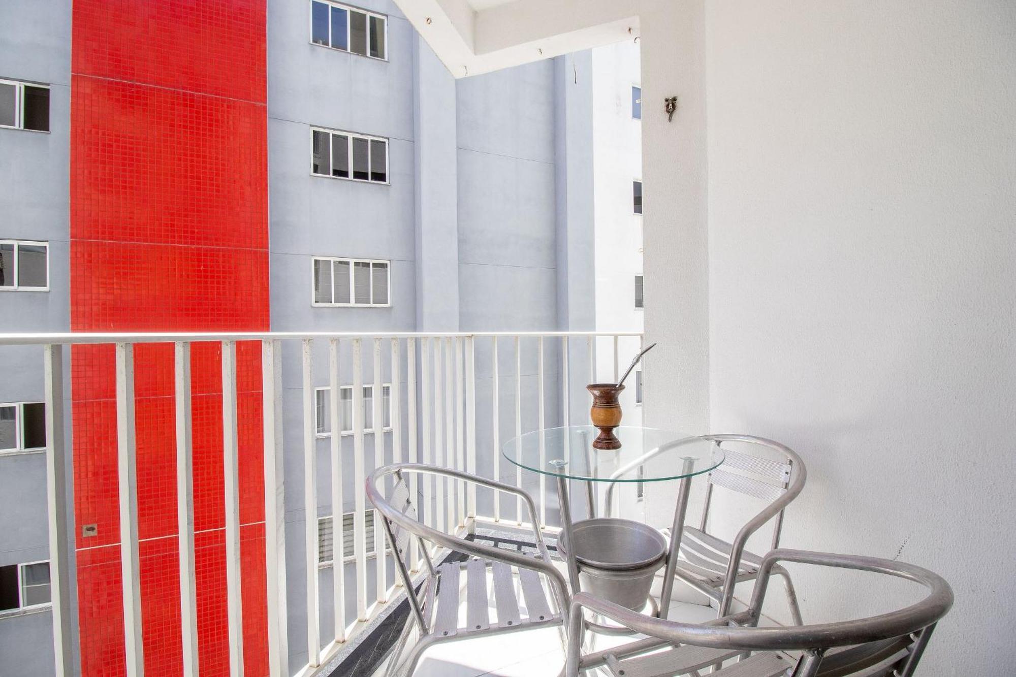 Apartamento Crm127 - 3 Dorm, Confortavel, Garagem, Centro Balneario Camboriu