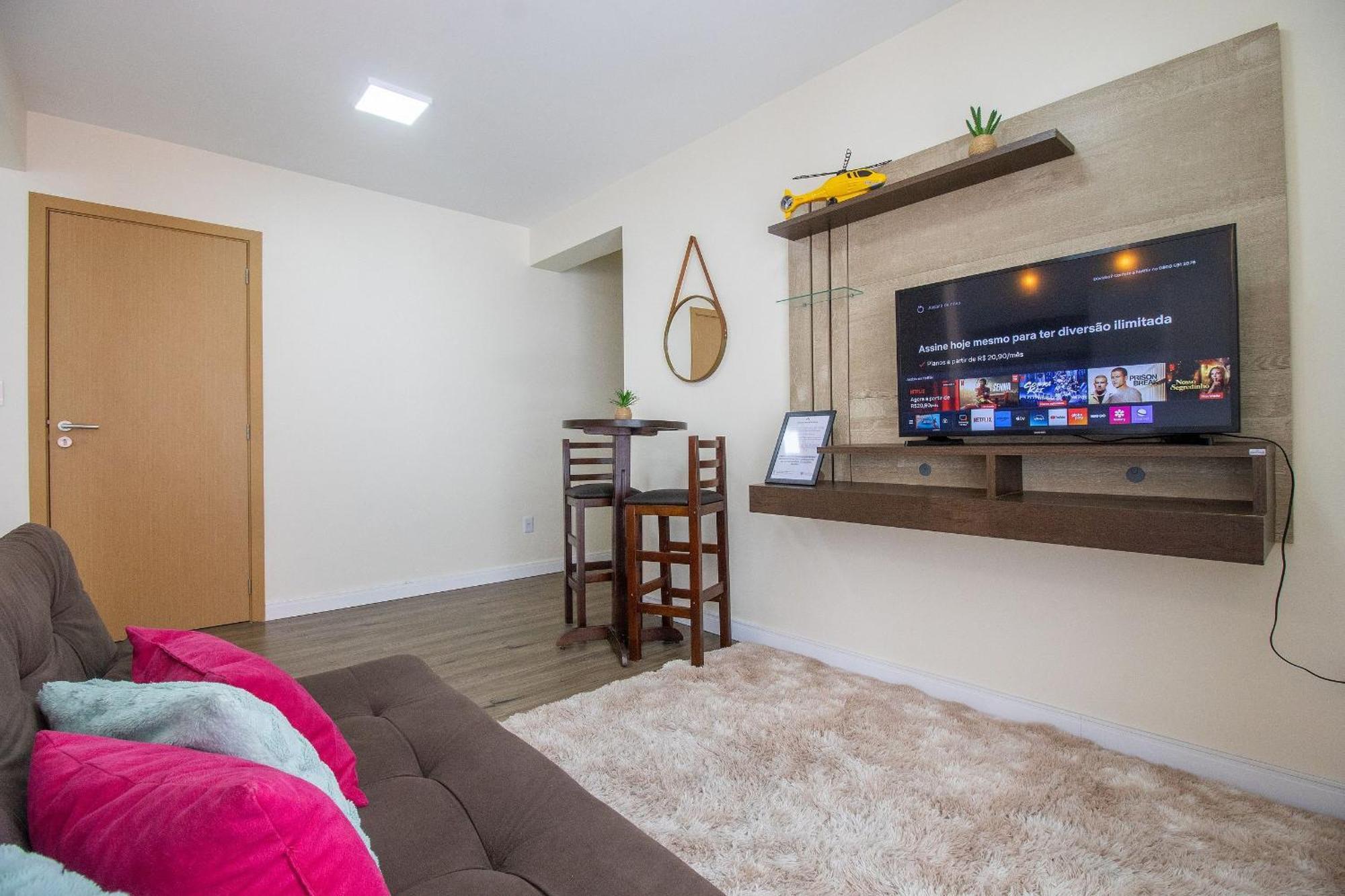 Crm127 - 3 Dorm, Confortavel, Garagem, Centro * Balneario Camboriu